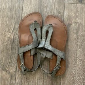 Cute Grey sandals for the spring and summer!